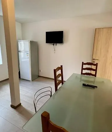 Splendide Pour 8 Personnes Tout Equipe Apartament *